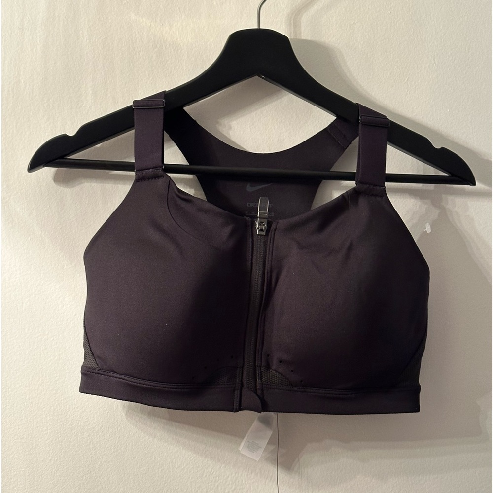 Nike Alpha Women's High-Support Padded bra, M
Zip Front High Impact Sports Bra